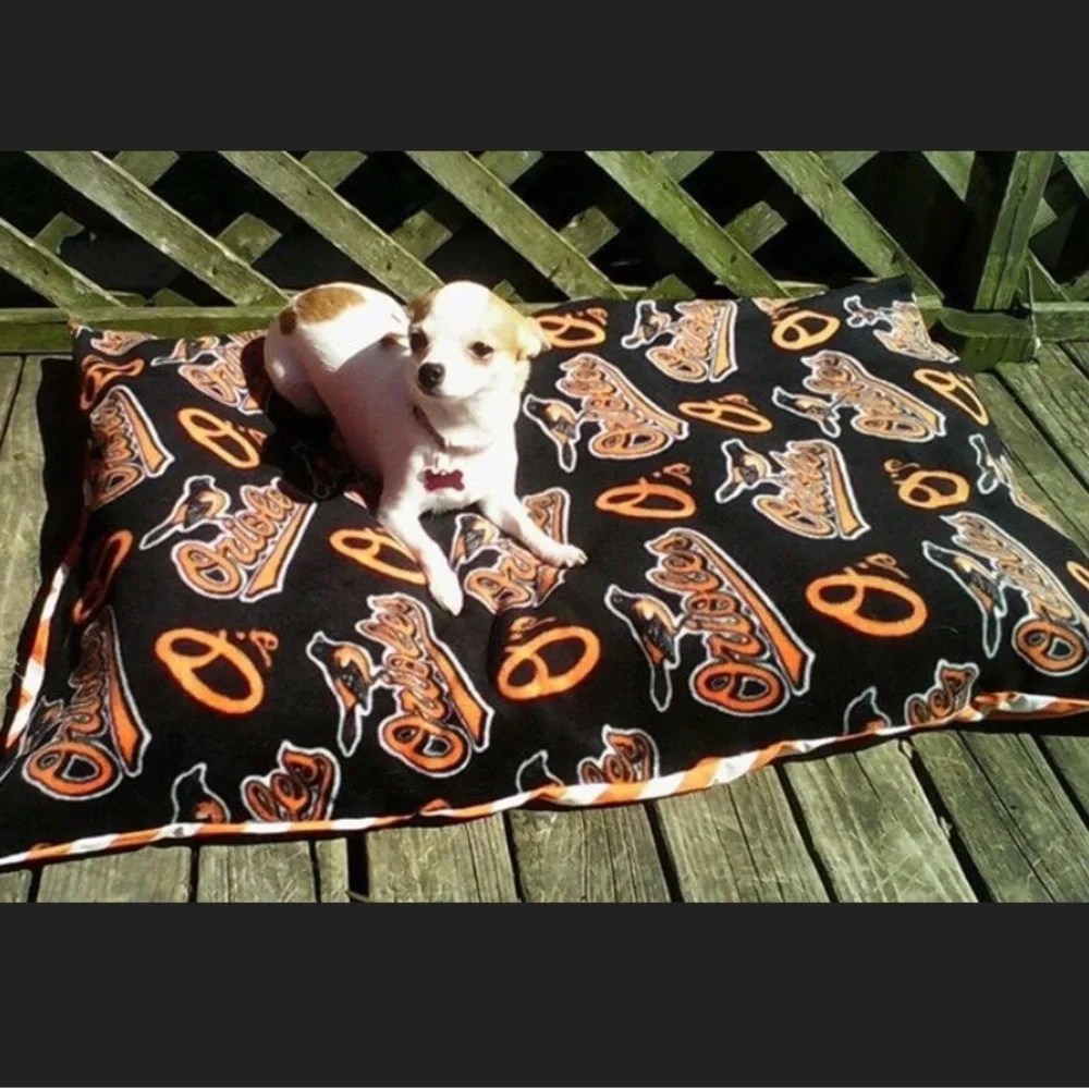 For Your Love of Dogs Baltimore Orioles Fleece Dog Bed Cover
